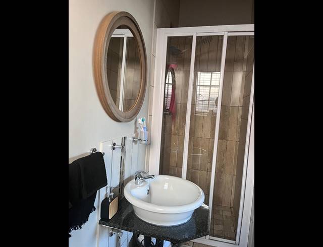 3 BEDROOM HOUSE FOR SALE IN WATERVAL EAST